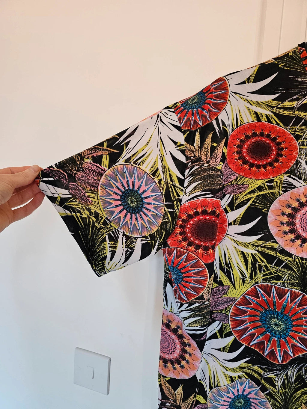Generic women co-ord relaxed set short sleeve T-shirt & trousers palm floral 12/14/16/18