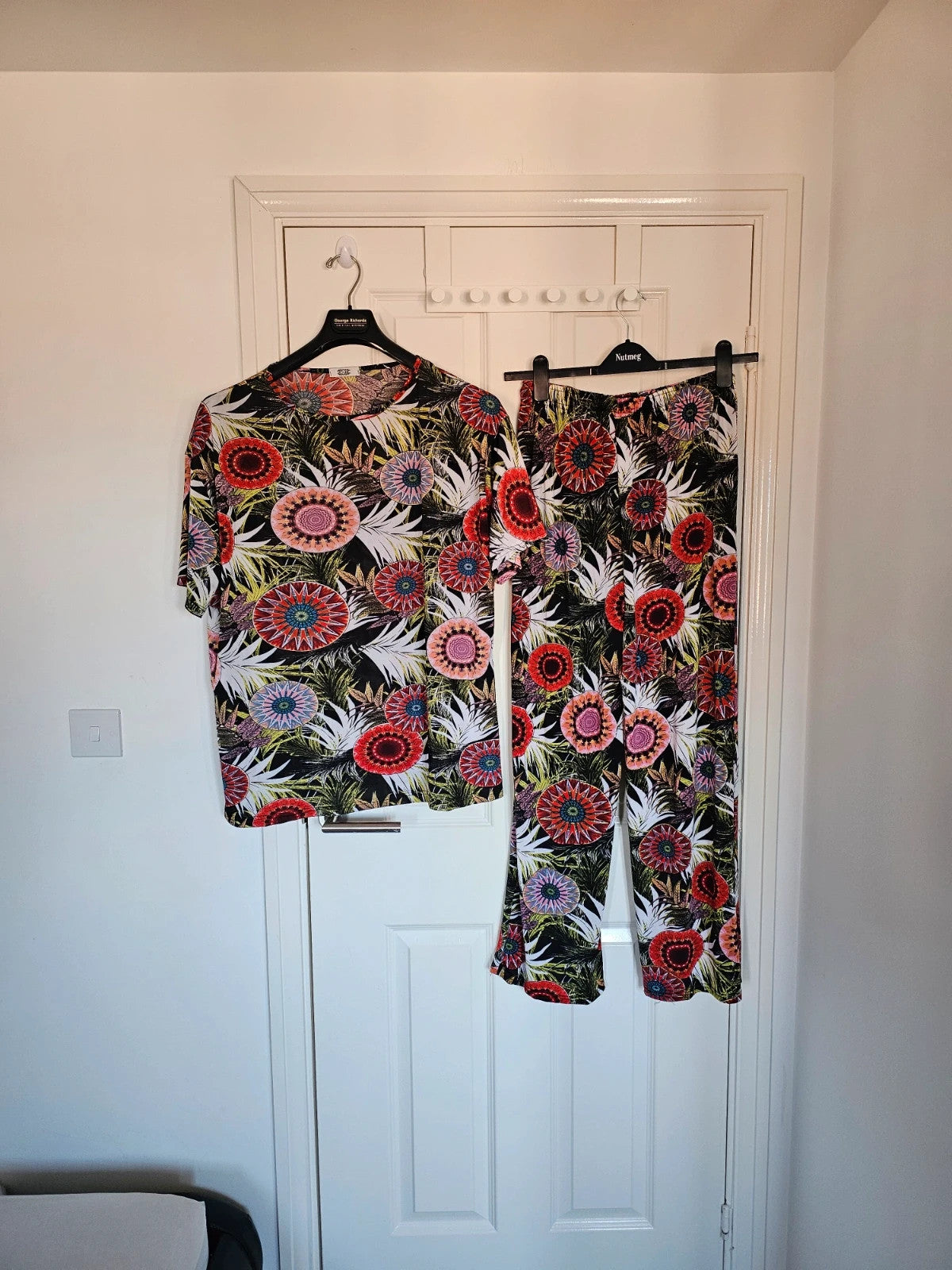 Generic women co-ord relaxed set short sleeve T-shirt & trousers palm floral 12/14/16/18