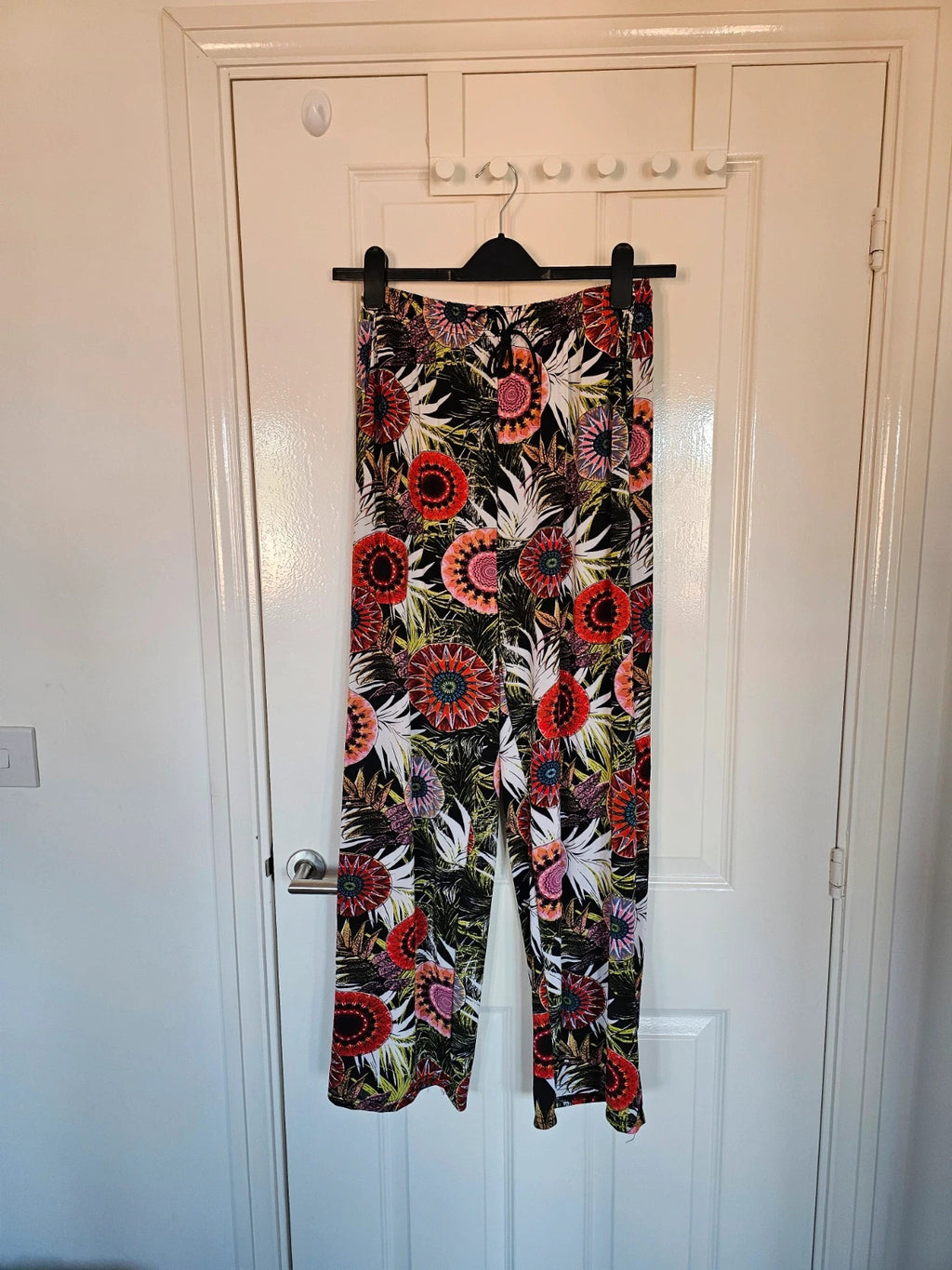 Generic women co-ord relaxed set short sleeve T-shirt & trousers palm floral 12/14/16/18