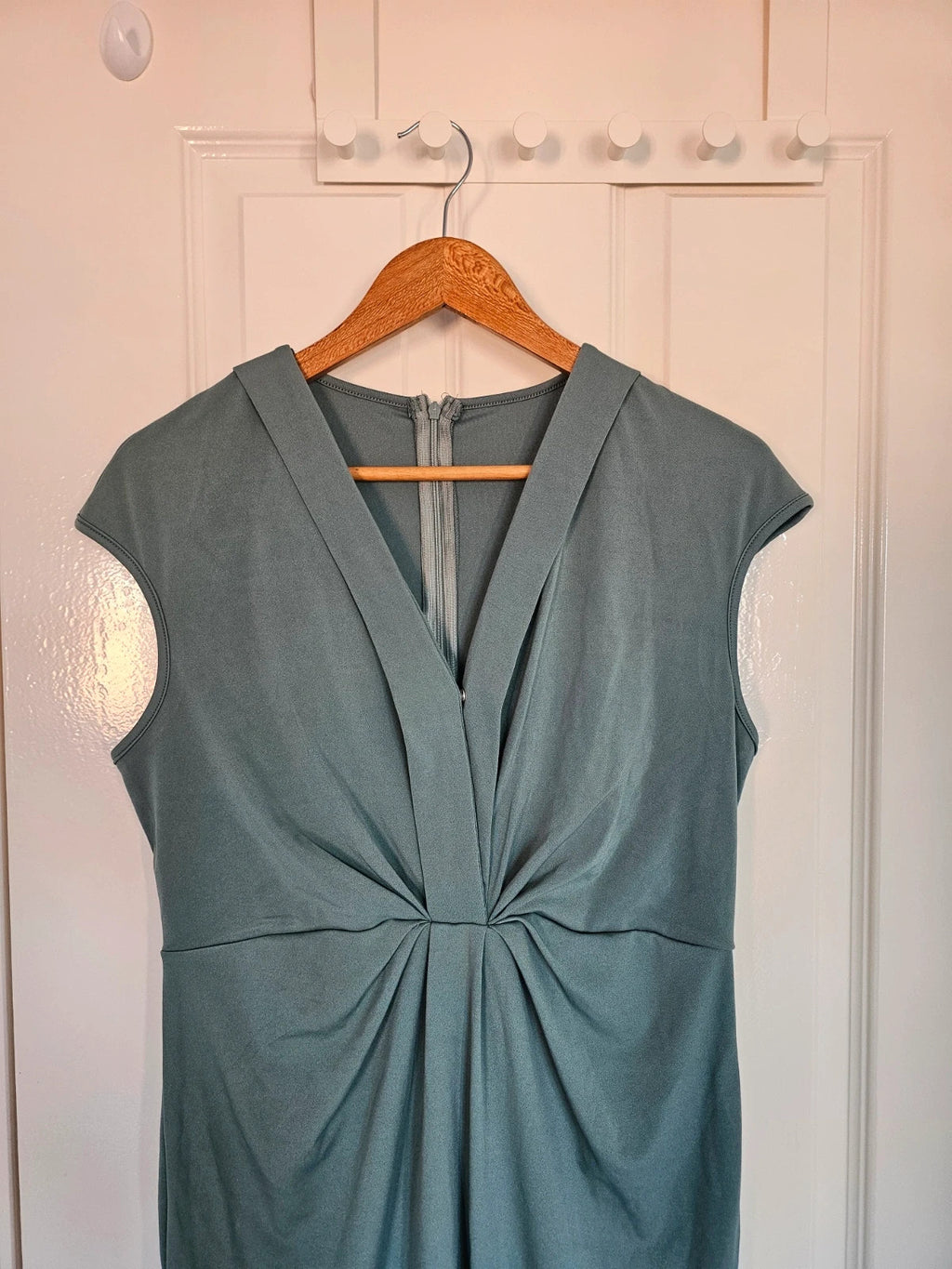 Generic knotted twist detail waist midi dress women V-neck sleeveless knee length  green XL/16