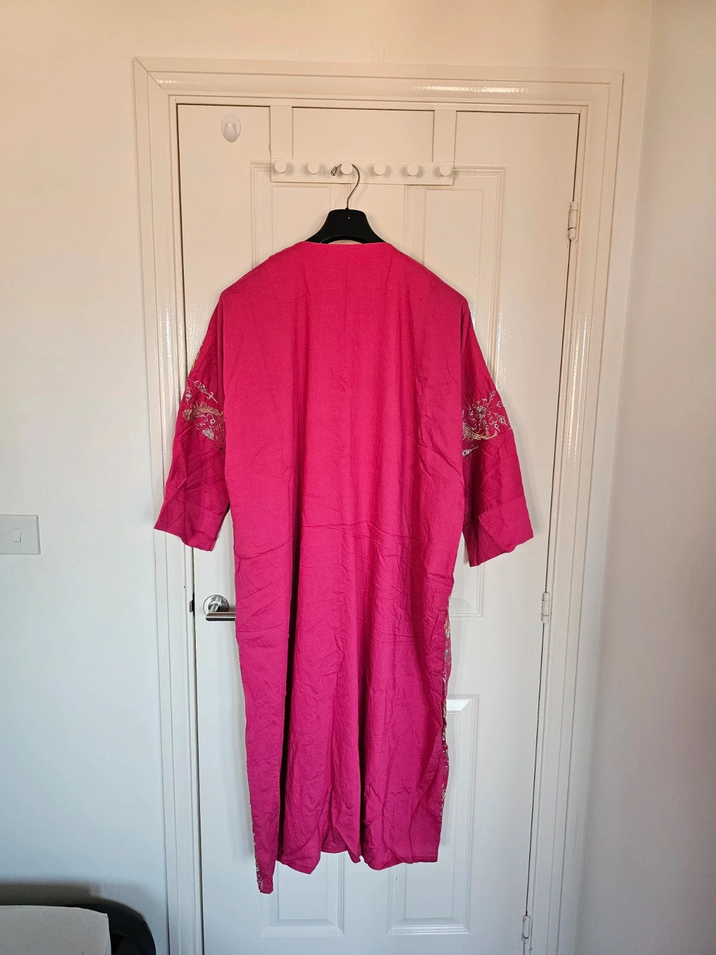 Abou Donia women Dubai African Arabia long kaftan 3/4 sleeve V-neck gold embroidered pink 3XL/18