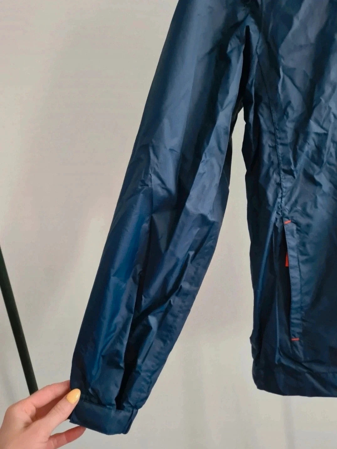 Mountain Warehouse teen 13y torrent kids waterproof lightweight jacket hood dark blue