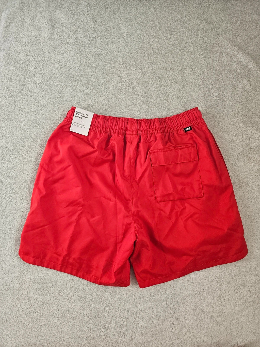 Nike men standard fit above knee length shorts elastic waist sportswear casual holiday red S