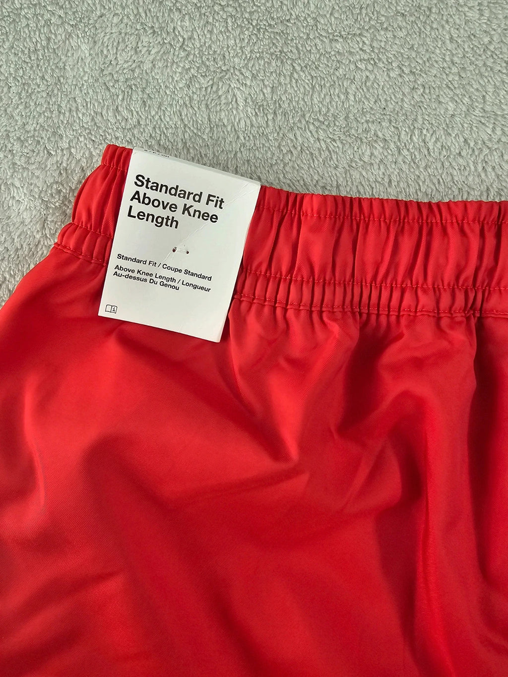 Nike men standard fit above knee length shorts elastic waist sportswear casual holiday red S