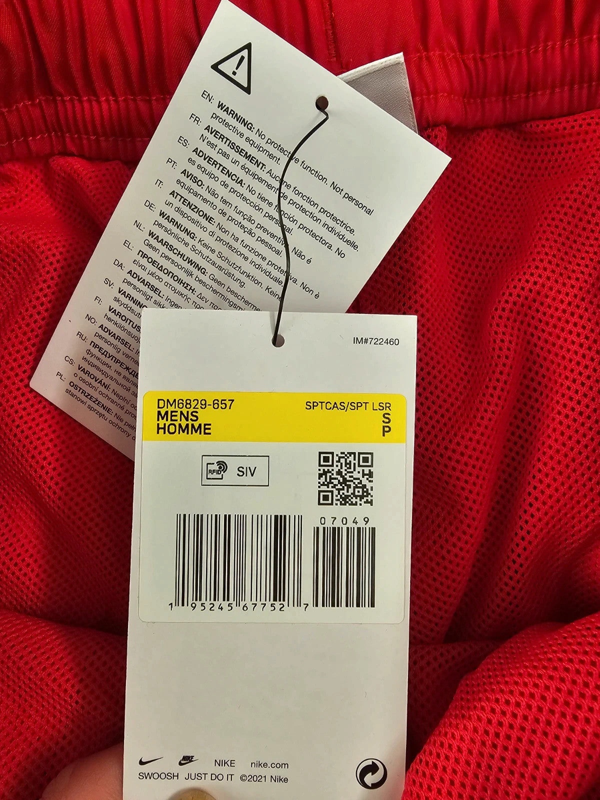 Nike men standard fit above knee length shorts elastic waist sportswear casual holiday red S
