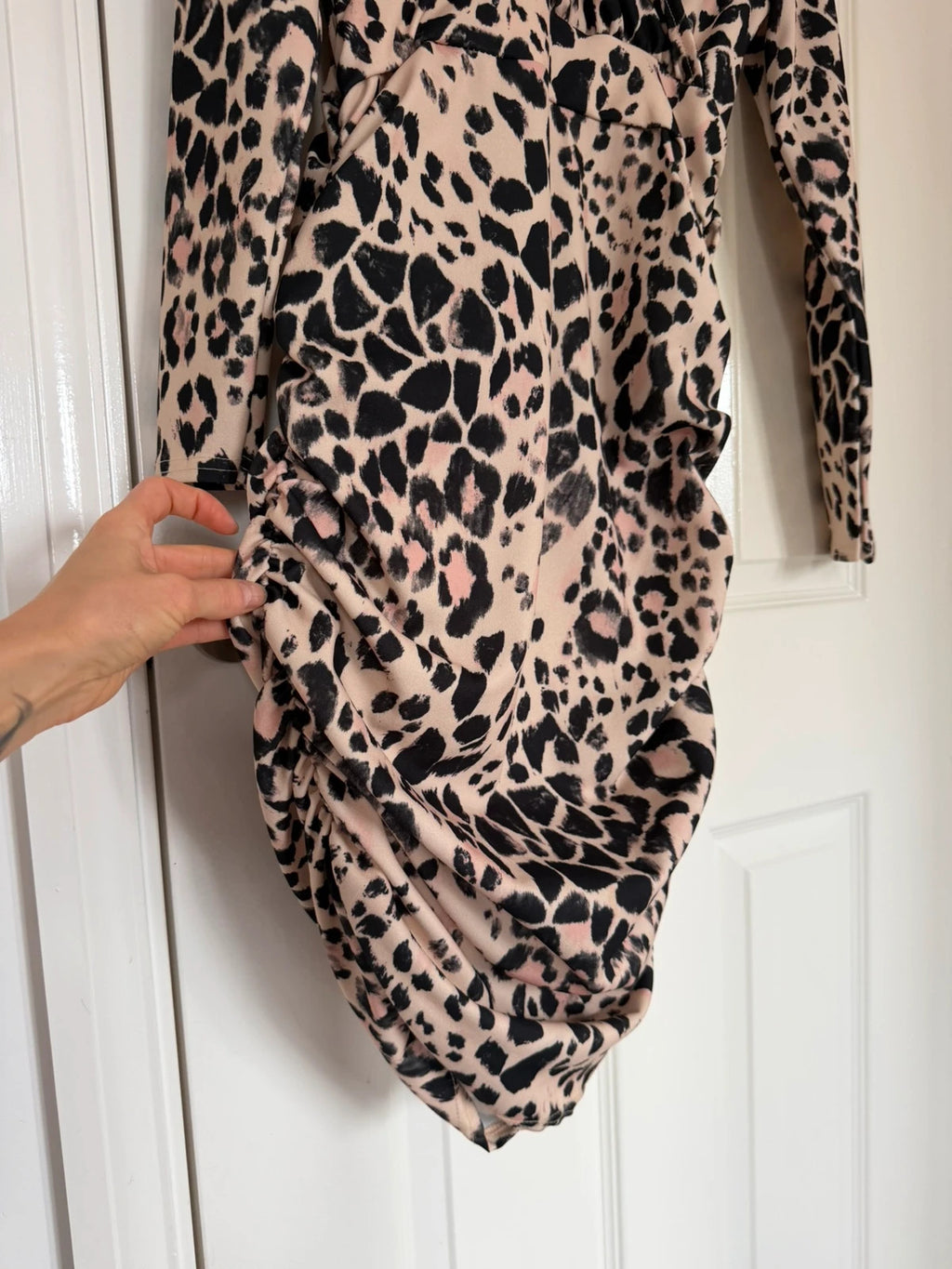 Quiz women leopard animal wrap print midi dress long sleeve V-neck ruched side beige/black XL/14