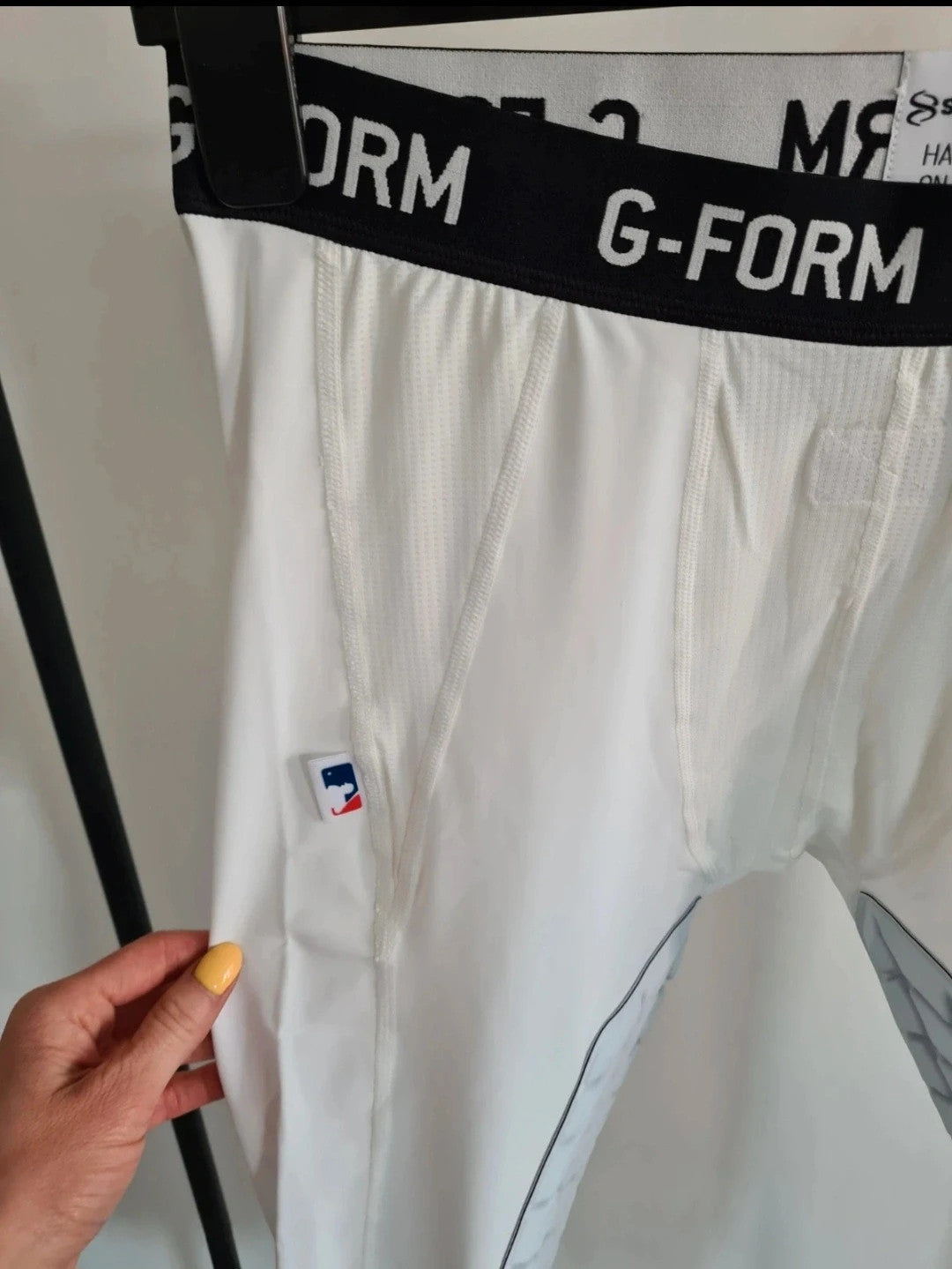 G-Form MLB players men catchers baseball 3/4 pants white SmartFlex protection sport activewear M