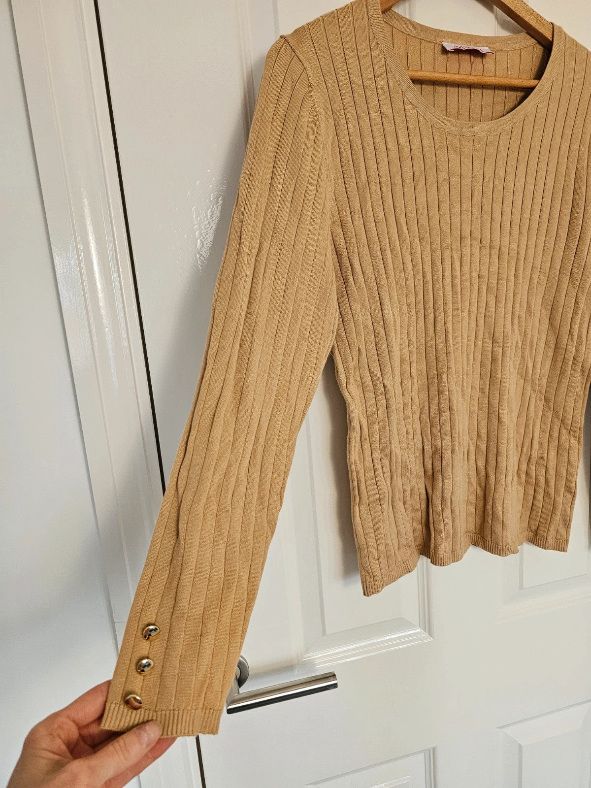 Afibel crew neck rib knit jumper viscose long sleeve top buttons sleeve fitted carmel/beige XL /14