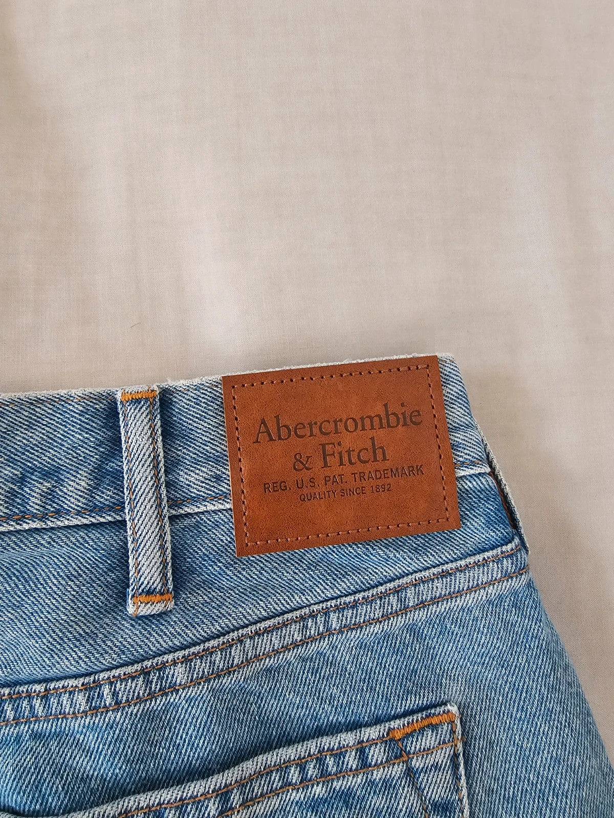 A&F men baggy jeans wide straight leg rigid denim cotton relaxed 90s casual blue XL/W36