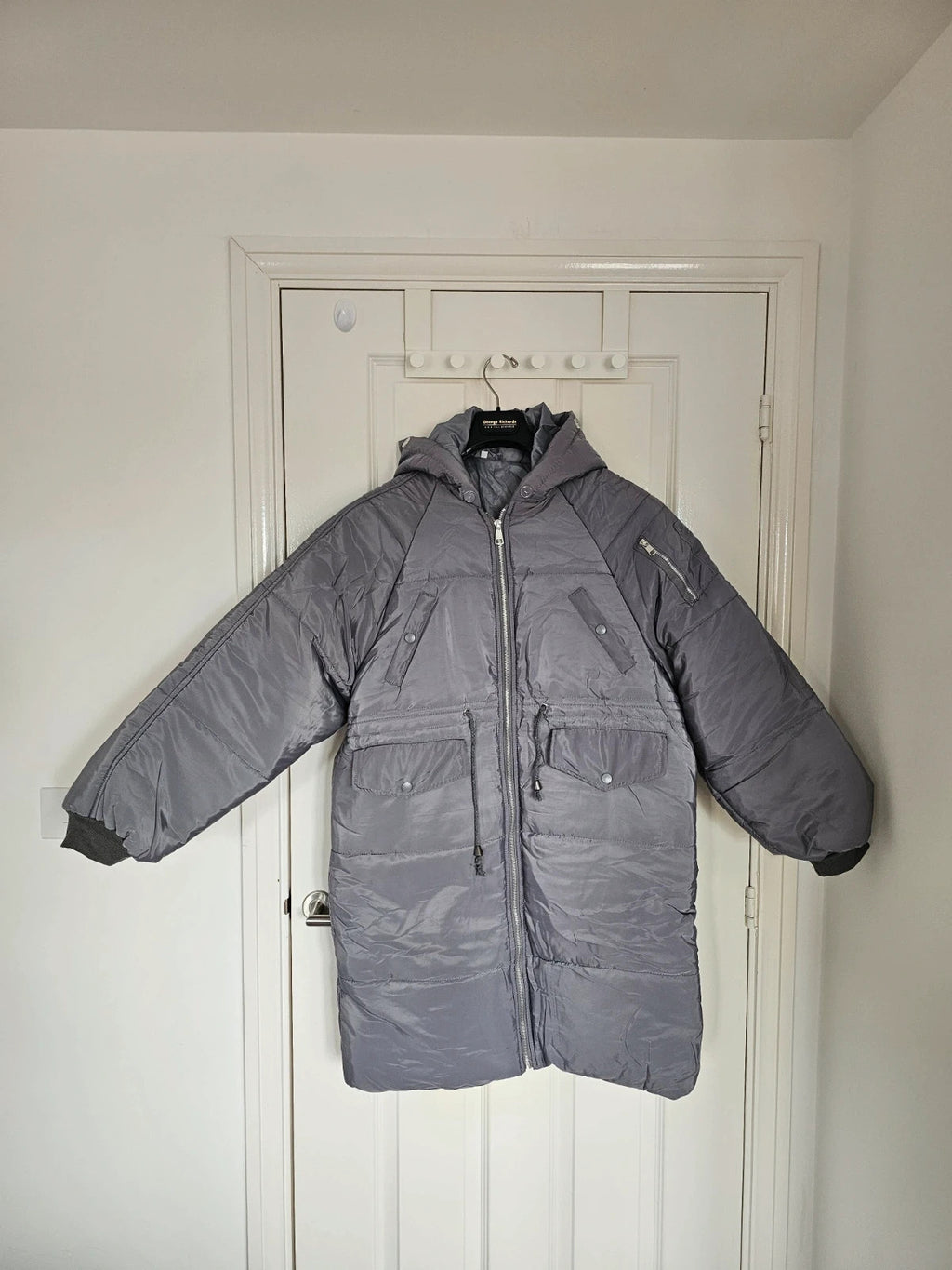 Generic women oversized puffer long jacket parka hooded zipper pockets warm casual grey L