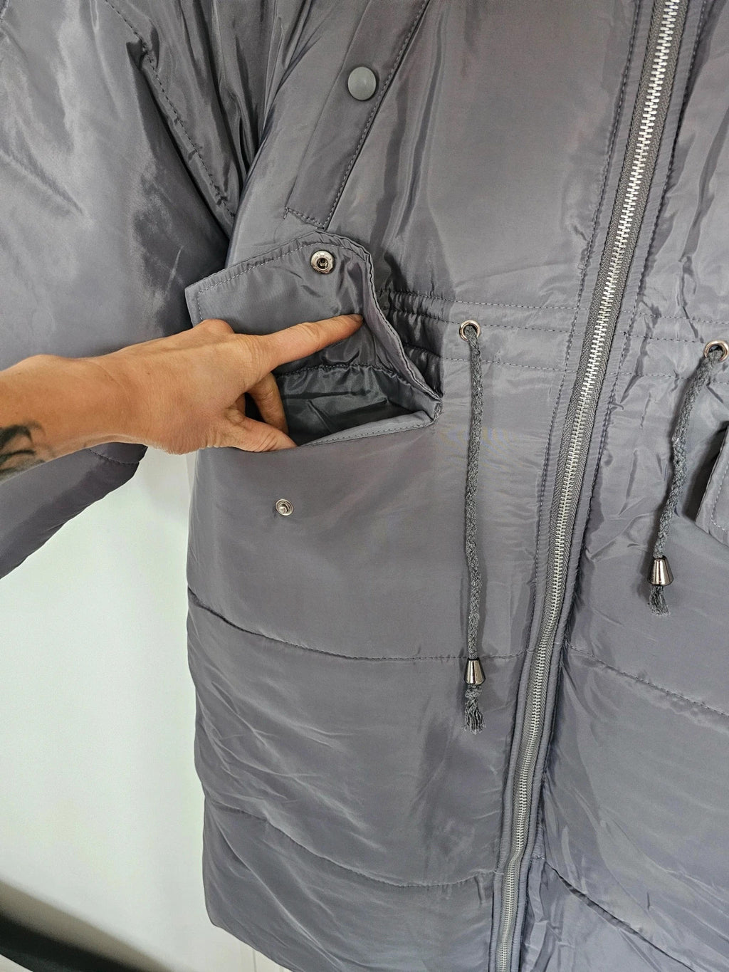 Generic women oversized puffer long jacket parka hooded zipper pockets warm casual grey L
