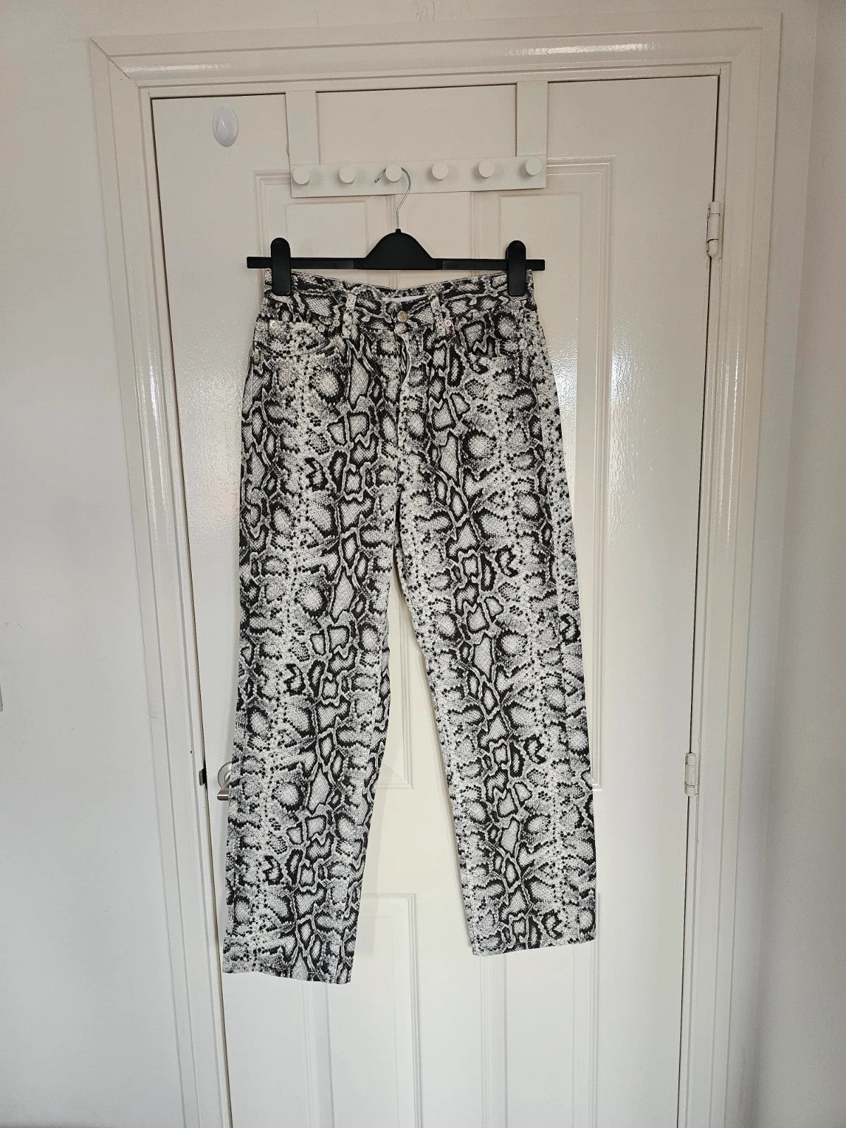 Topshop women high rise snake print straight leg jeans cotton casual black/white UK10/W28