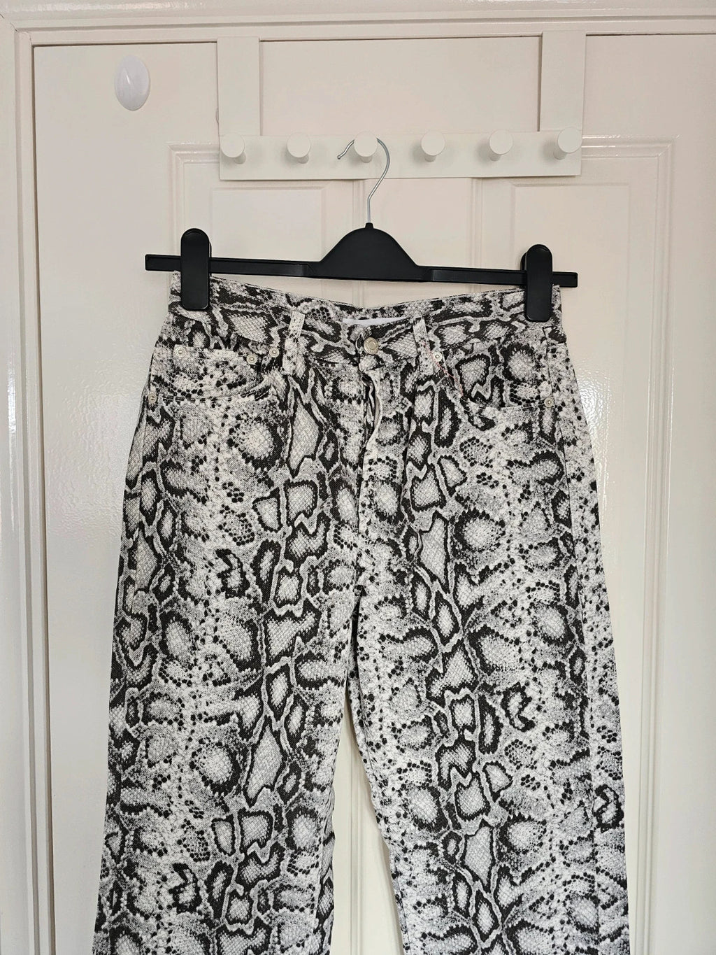 Topshop women high rise snake print straight leg jeans cotton casual black/white UK10/W28