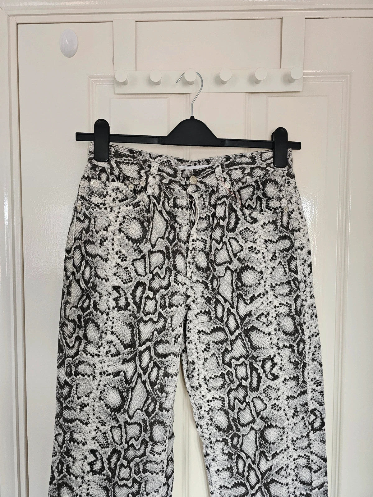 Topshop women high rise snake print straight leg jeans cotton casual black/white UK10/W28