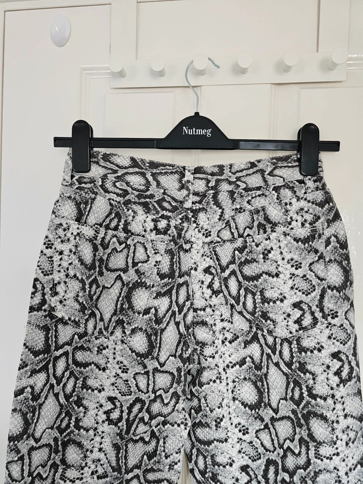 Topshop women high rise snake print straight leg jeans cotton casual black/white UK10/W28