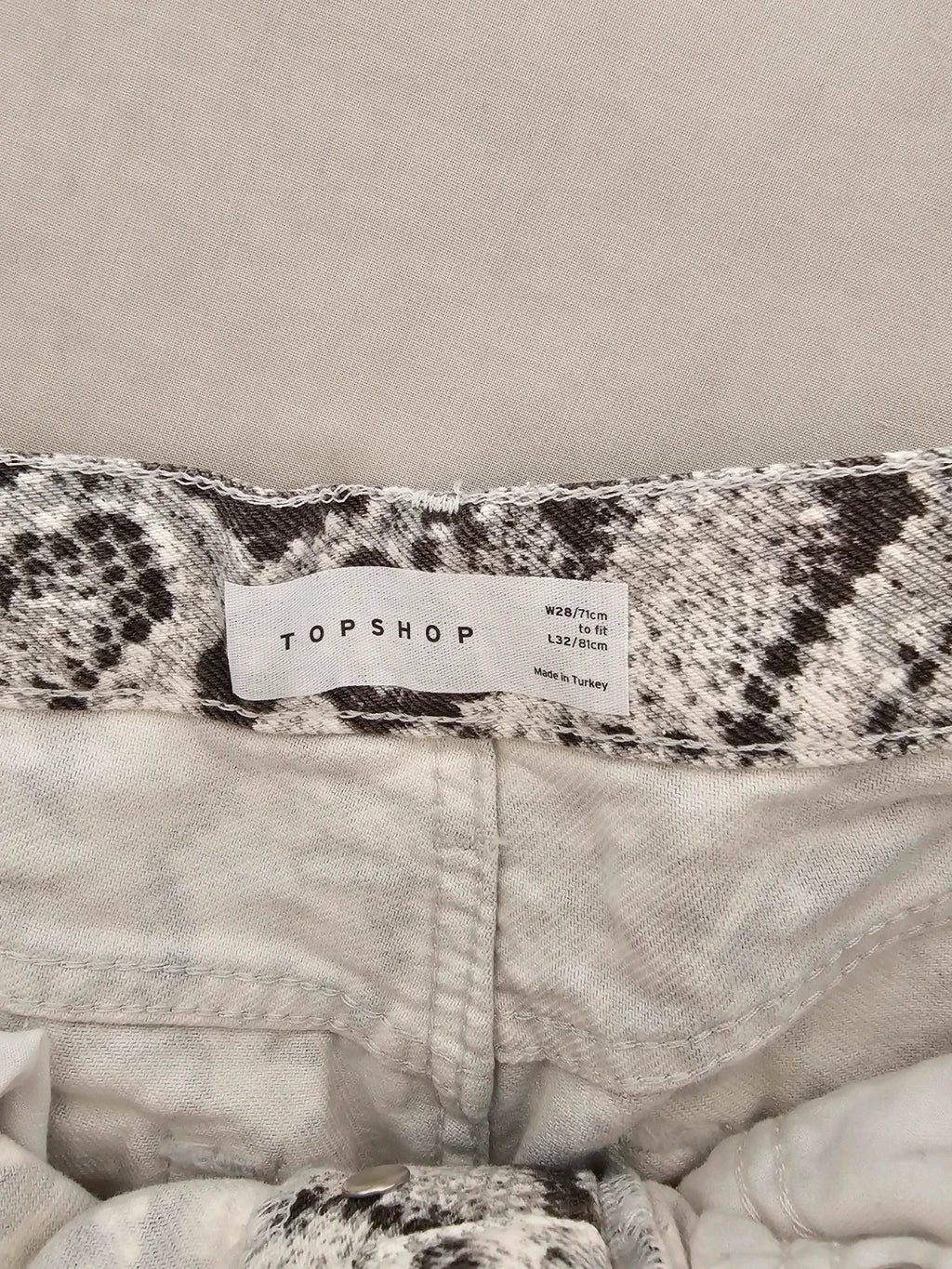 Topshop women high rise snake print straight leg jeans cotton casual black/white UK10/W28