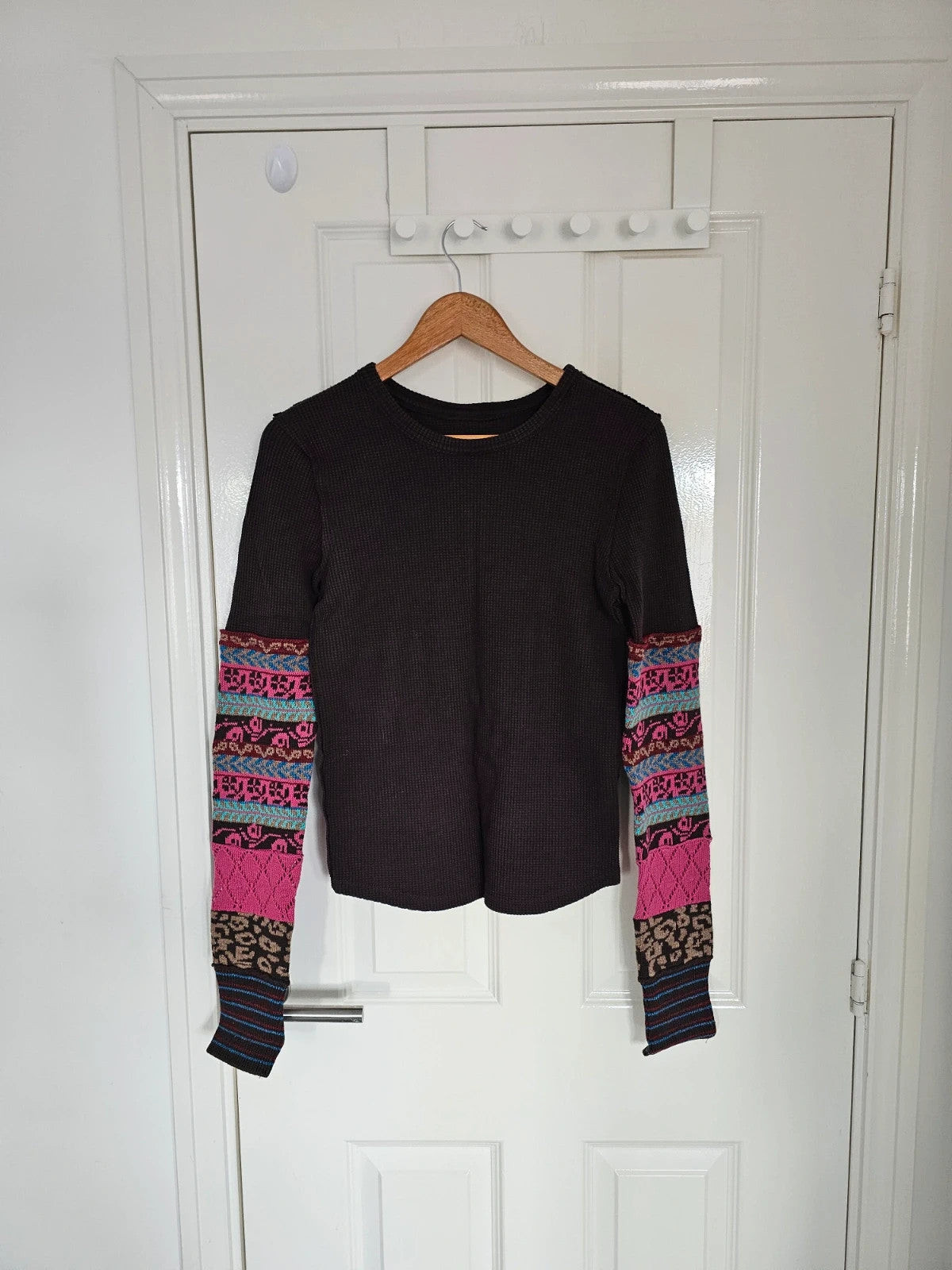 Free people women all in cuff top waffle jersey sweater print cuff thumbhole brown combo cotton M