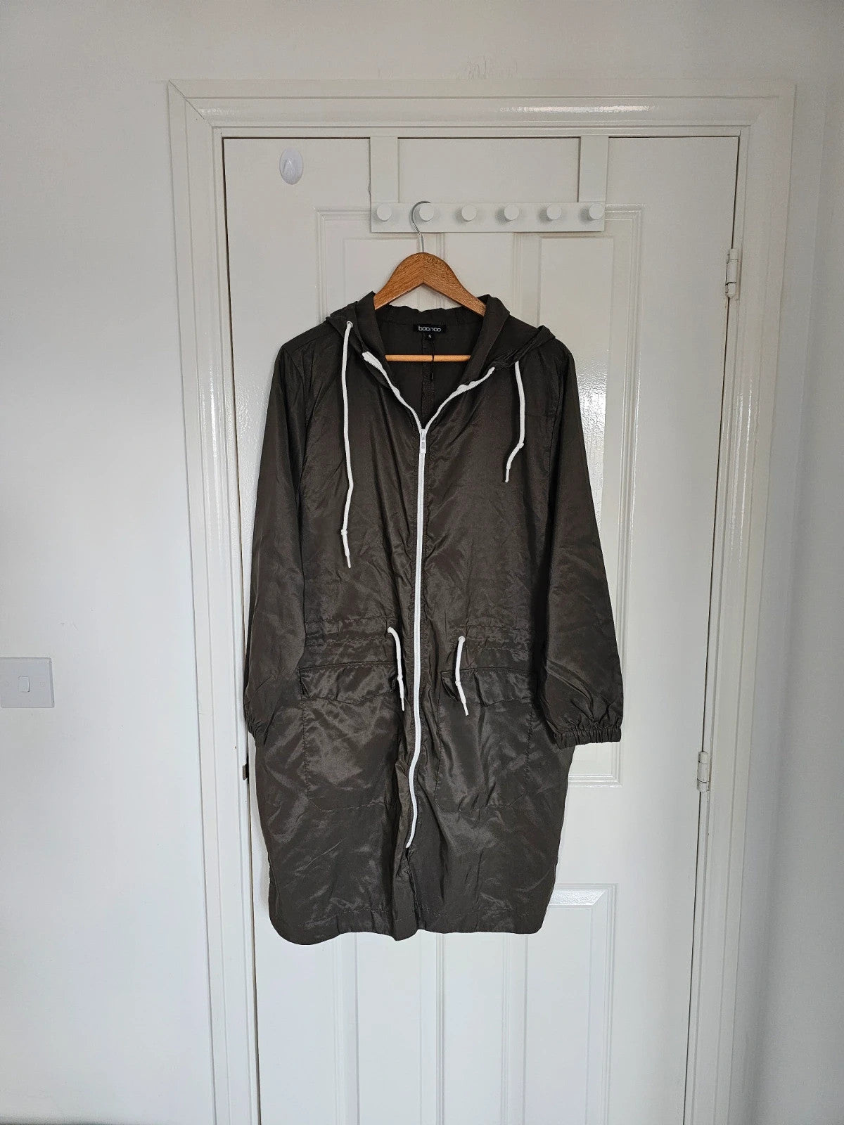 Boohoo women longline hooded festival mac jacket parka drawsting zip-up raincoat outdoor khaki L/12