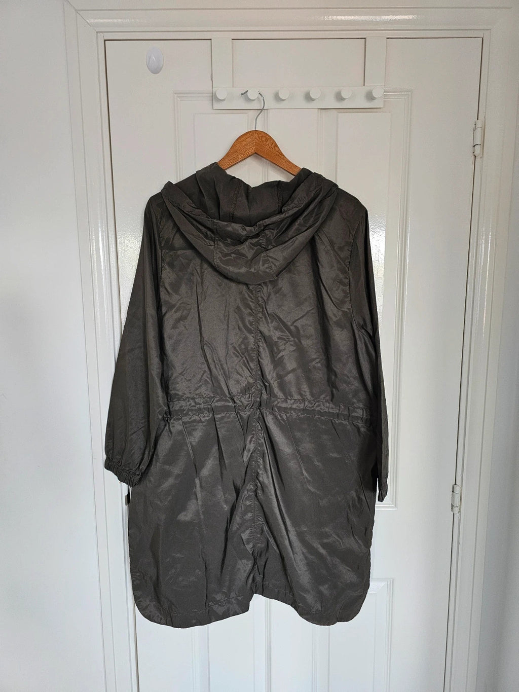 Boohoo women longline hooded festival mac jacket parka drawsting zip-up raincoat outdoor khaki L/12