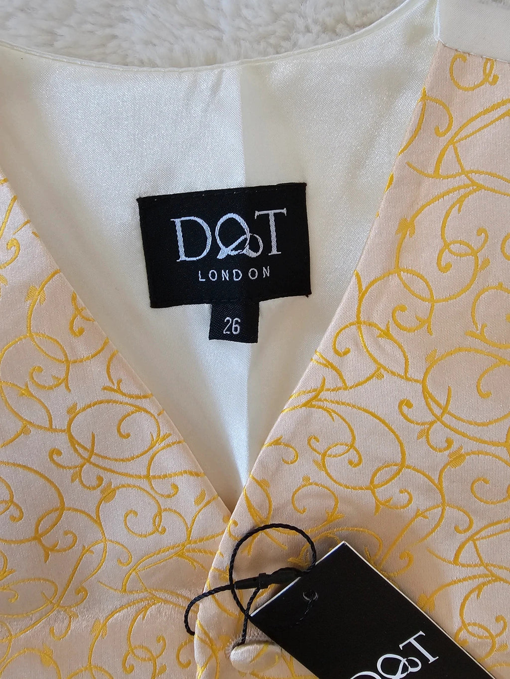 DQT boys 5/6y woven swirl pattern waistcoat & cravat set 2pcs weeding formal gold