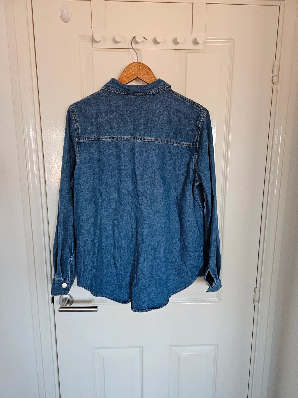 Generic women denim shirt long sleeve cotton patched pockets buttons collar neck blue M/10