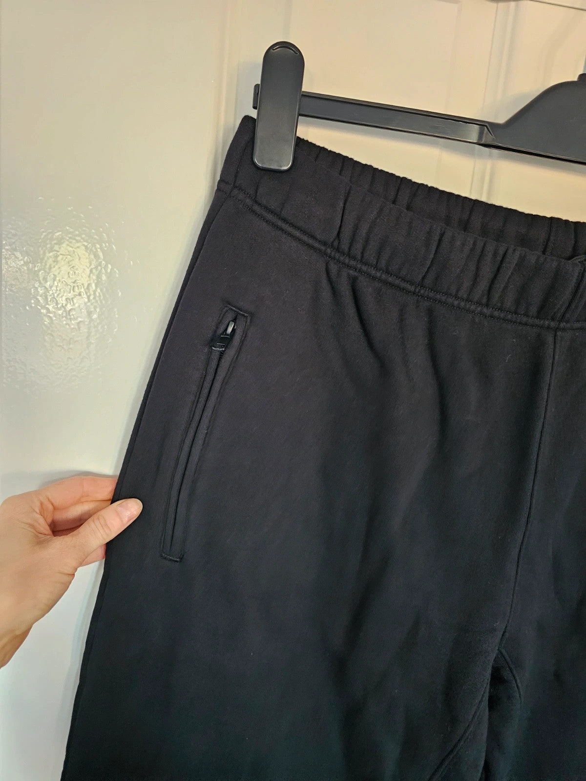 Kylie Jenner women black classic joggers cotton sweatpants lounge active streetwear M