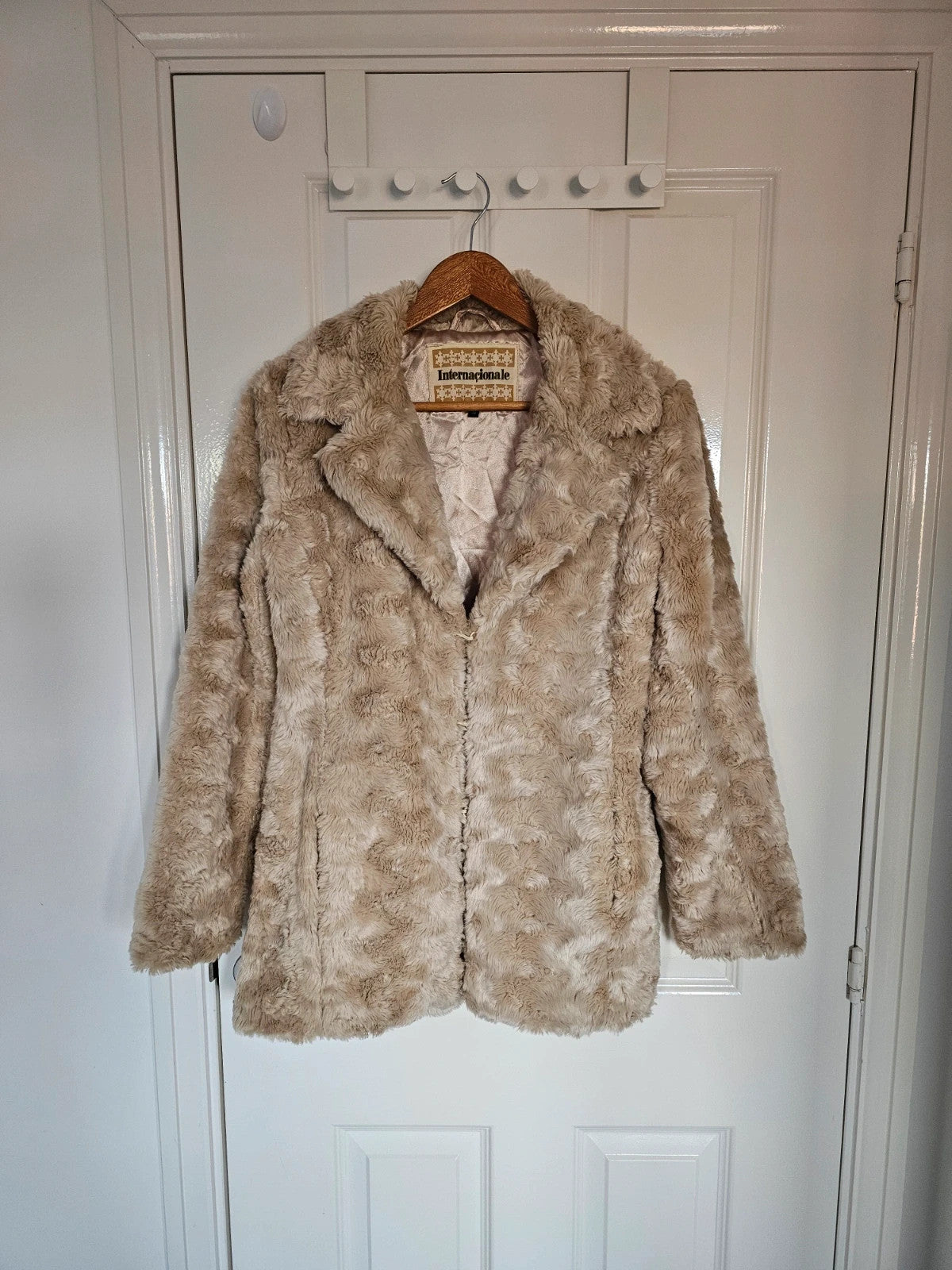 Internacionale women faux fur coat shaggy outer jacket lapel collar beige UK10