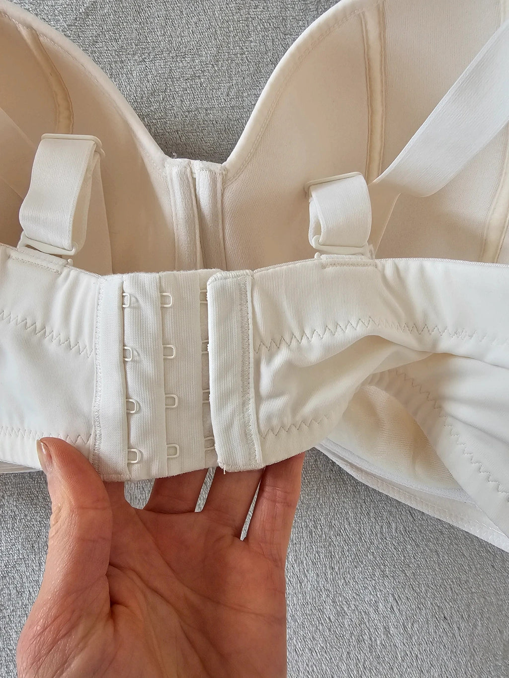 Curvy Kate women luxe strapless multiway bra padded underwire off white/cream UK40GG/EU90J