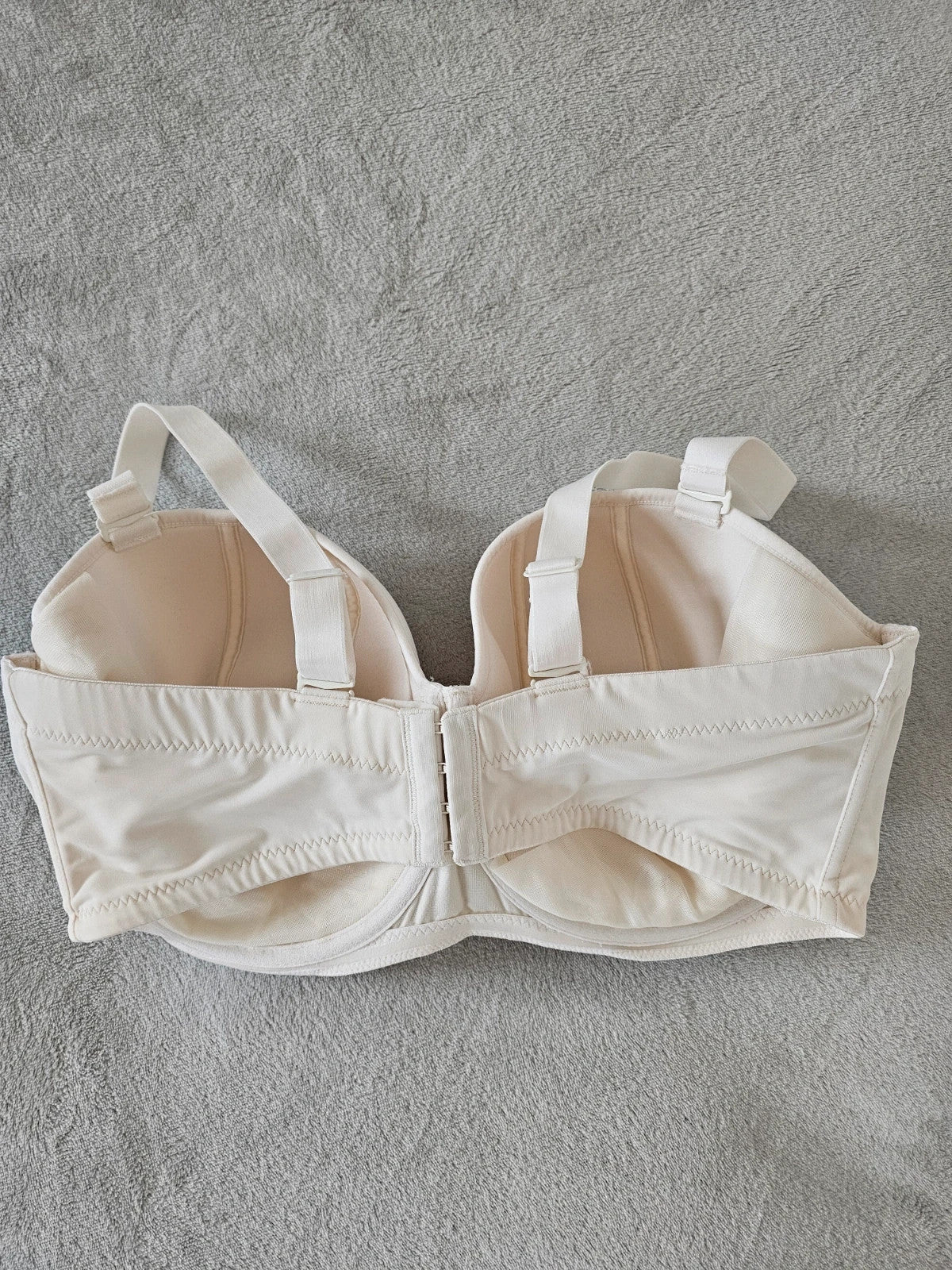 Curvy Kate women luxe strapless multiway bra padded underwire off white/cream UK40GG/EU90J