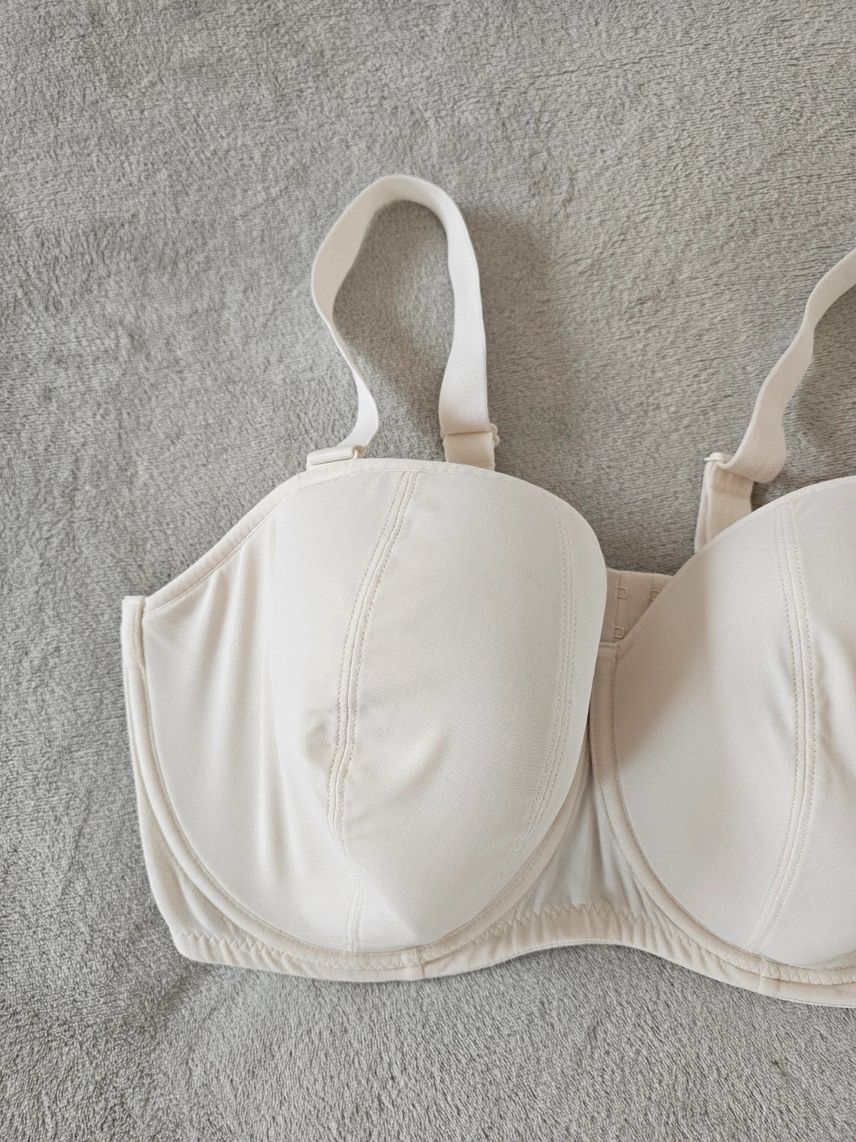 Curvy Kate women luxe strapless multiway bra padded underwire off white/cream UK40GG/EU90J