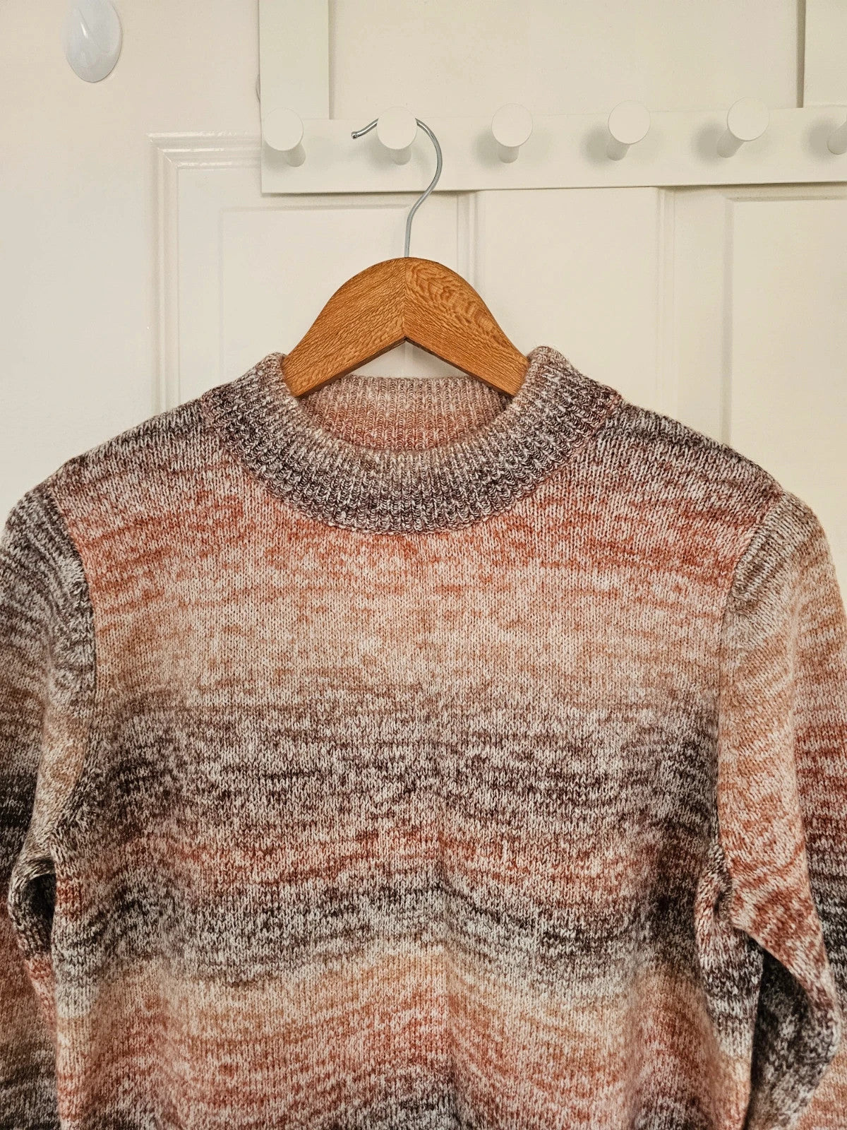 D&Co. chunky knit rust brown jumper mock neck tonal stripes soft material