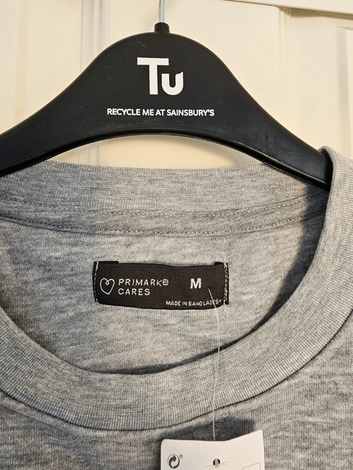 Primark grey crew neck jumper, soft cotton mix, casual activewear style.