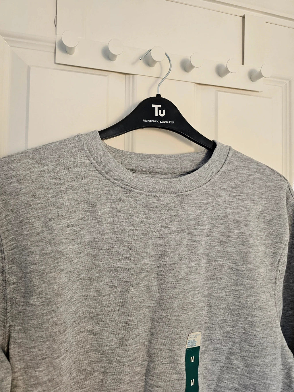 Primark grey crew neck jumper, soft cotton mix, casual activewear style.
