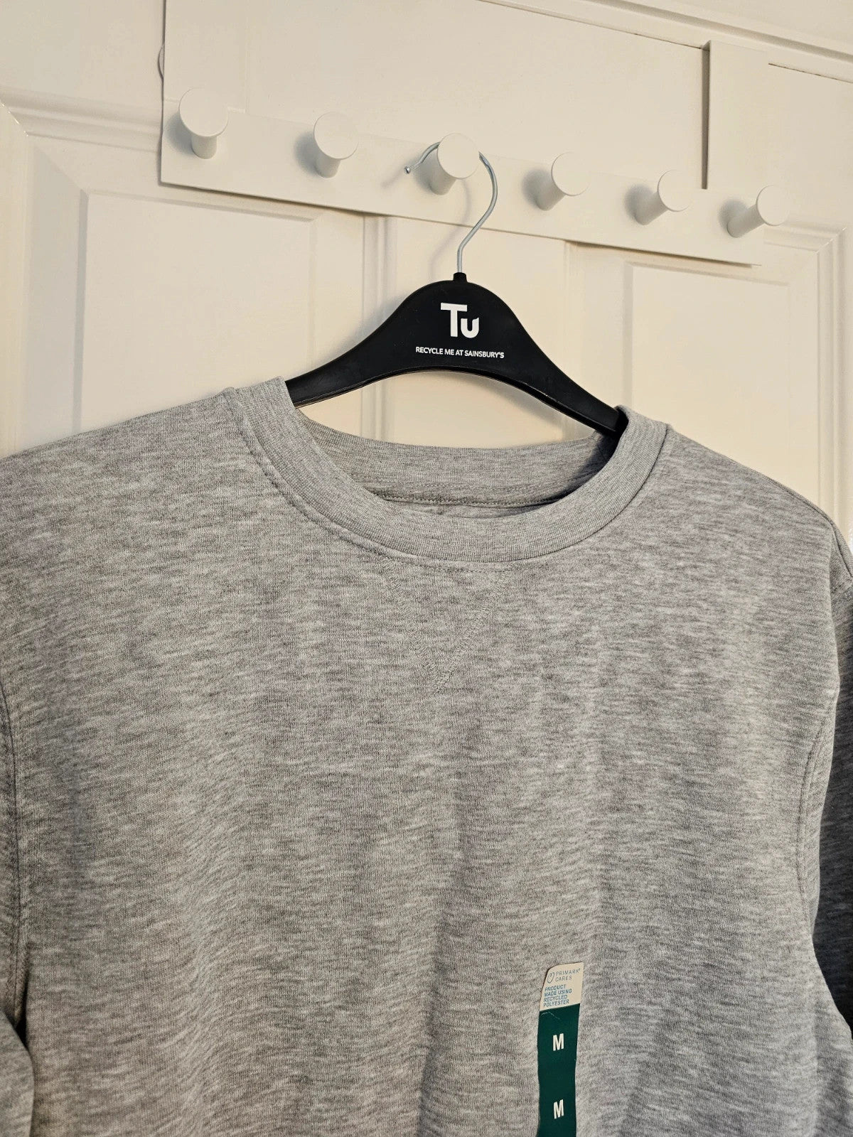 Primark grey crew neck jumper, soft cotton mix, casual activewear style.