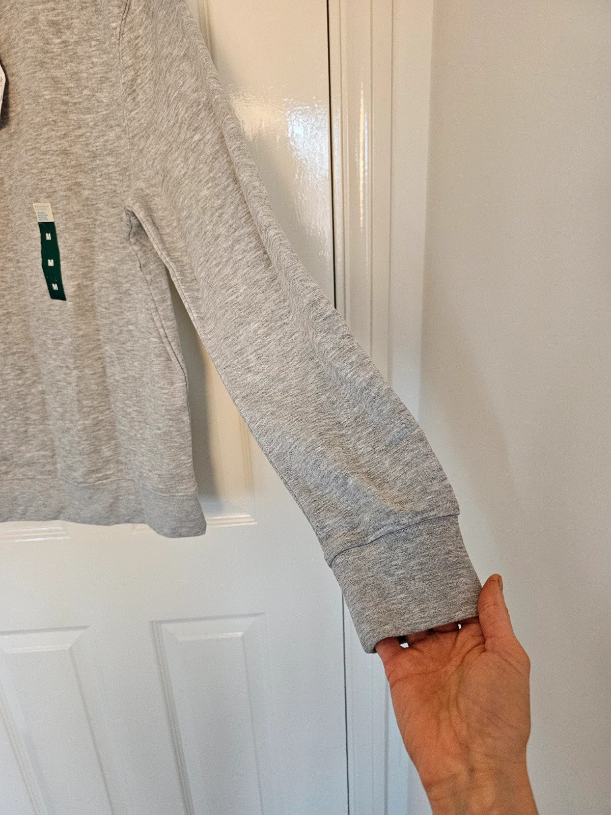 Primark grey crew neck jumper, soft cotton mix, casual activewear style.