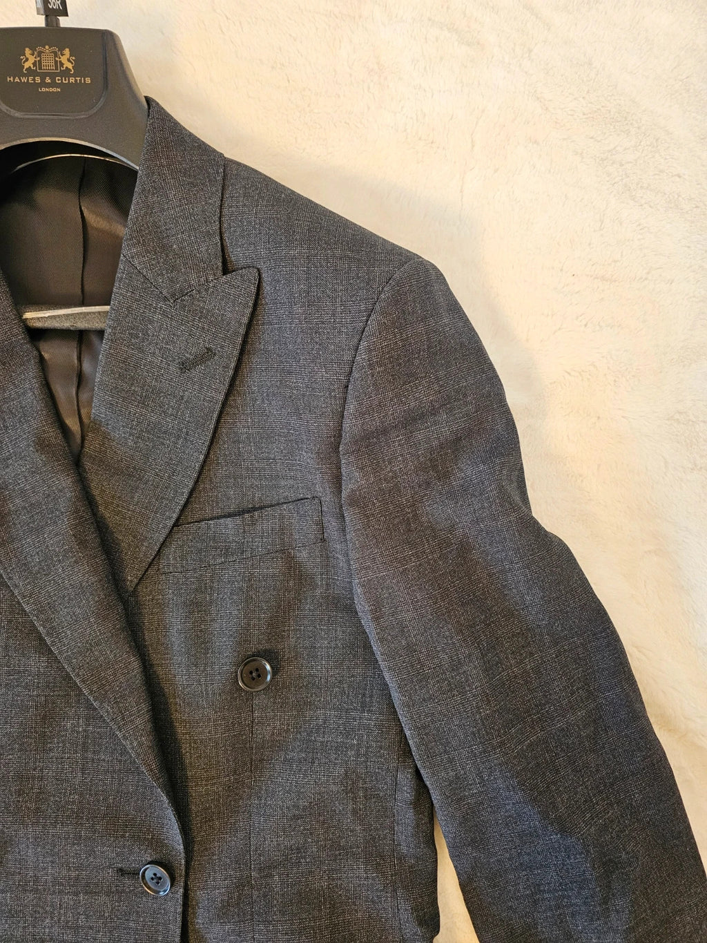 Hawes & Curtis grey blazer jacket peak lapel tonal POW check slim fit wool.