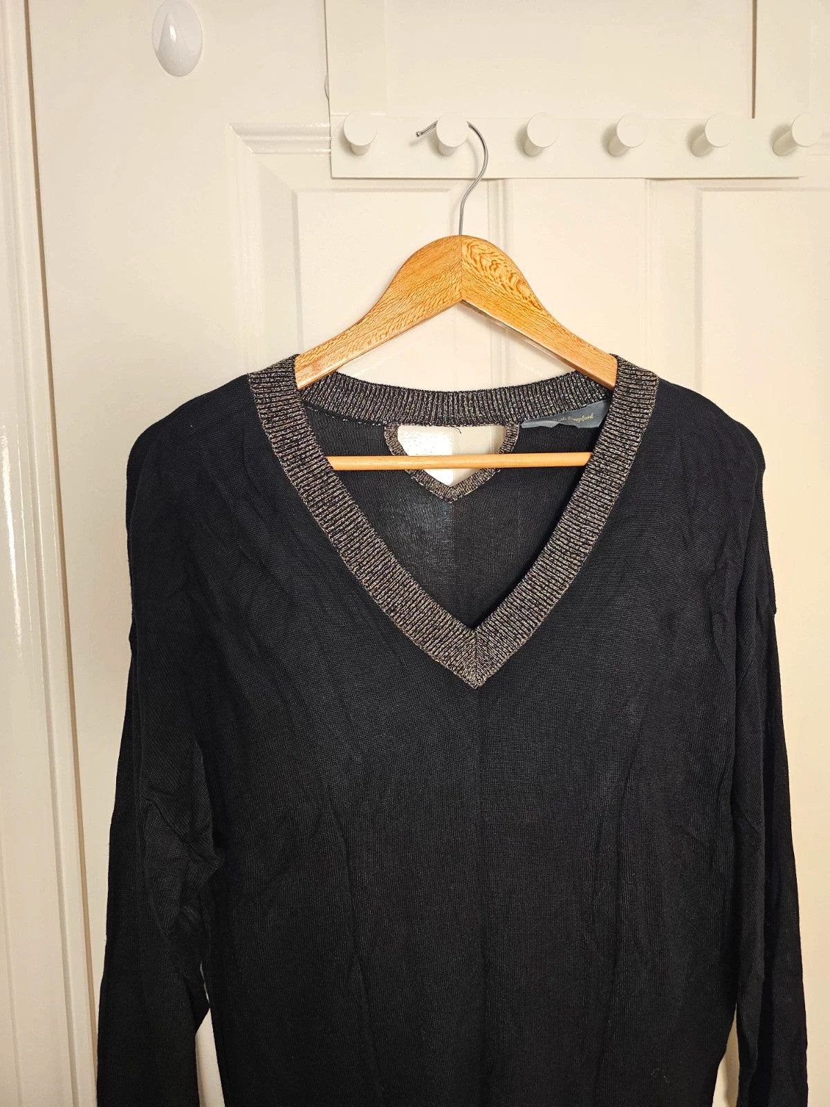 Ruth Langsford black V-neck jumper with sparkling trim, made from viscose, size S/8.