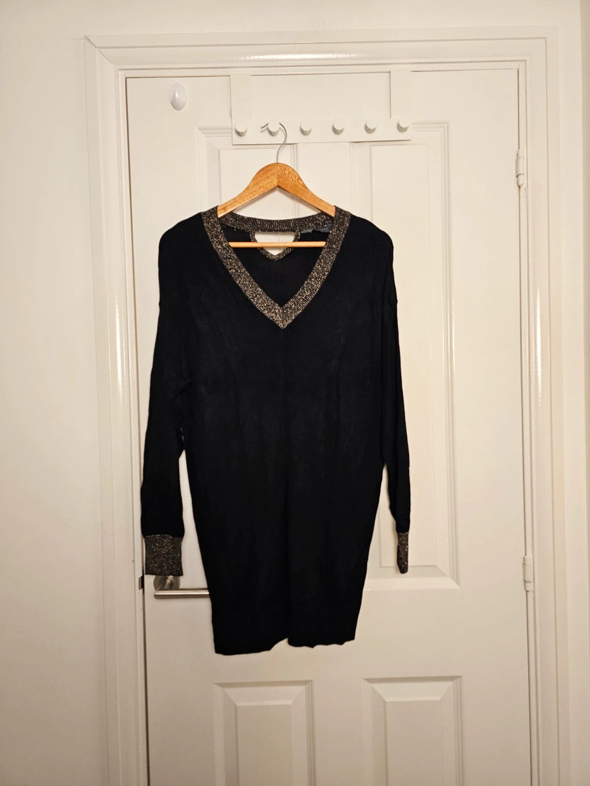 Ruth Langsford black V-neck jumper with sparkling trim, made from viscose, size S/8.